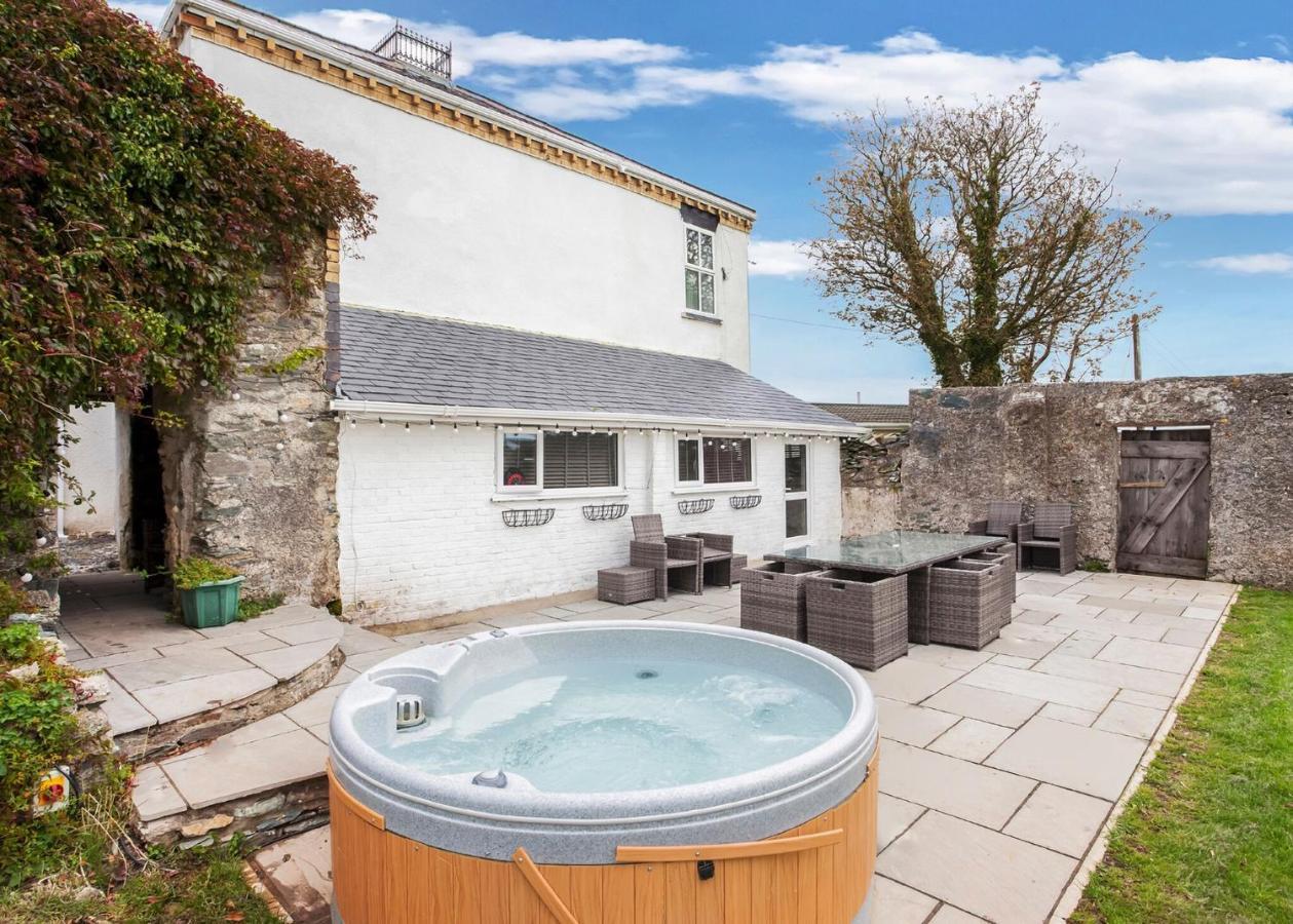 Bryn Mechell Hotel Llanfechell Buitenkant foto